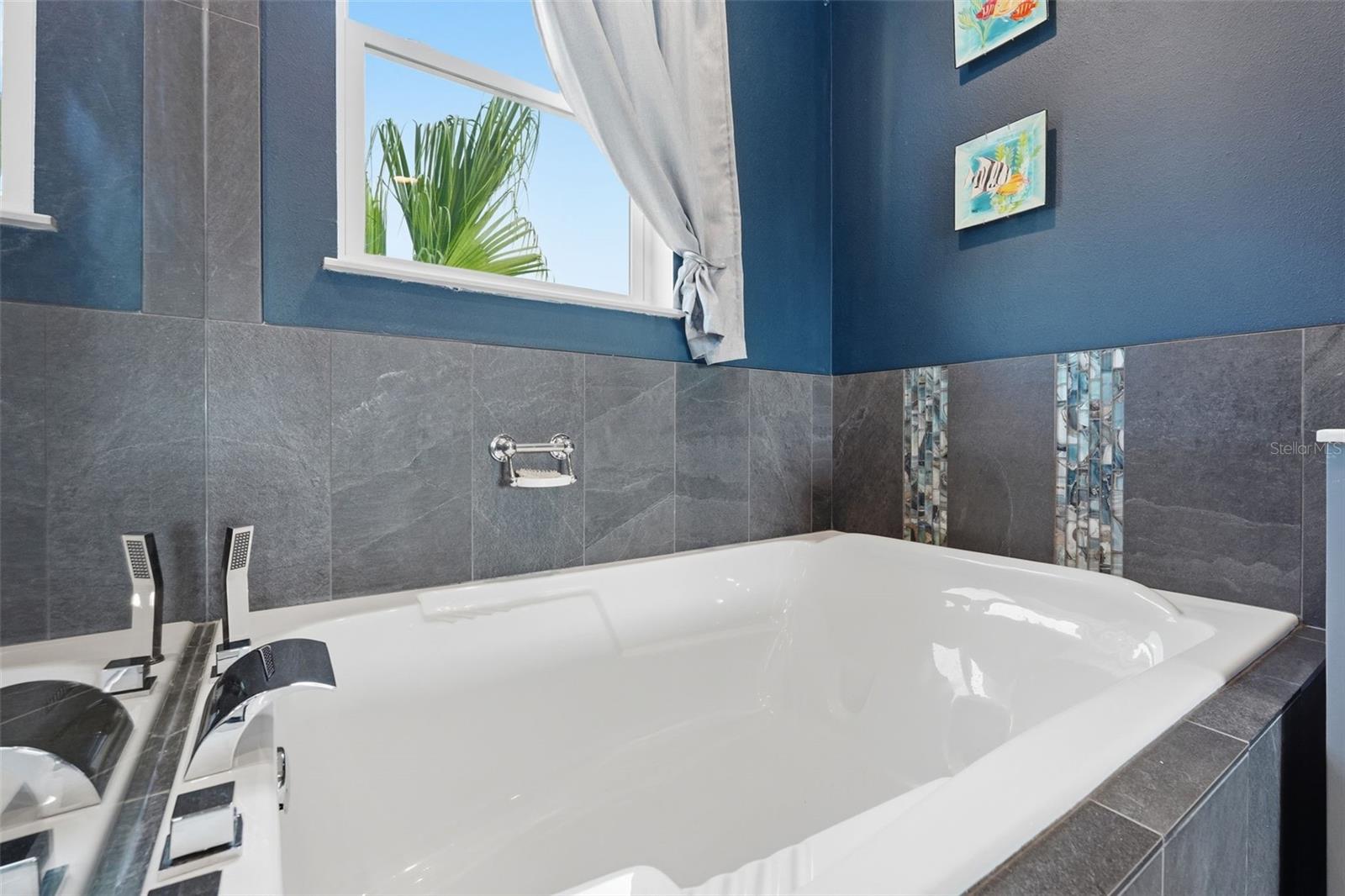 CRYSTAL ISLAND - Residential