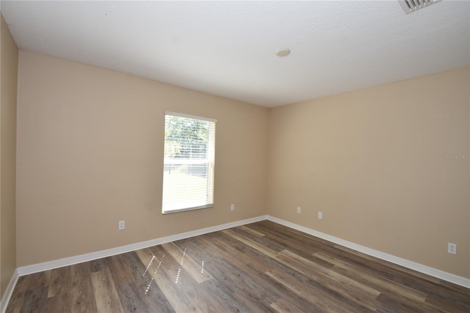 PINE GROVE - Residential Lease