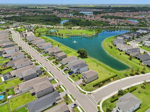 A home in PALMETTO