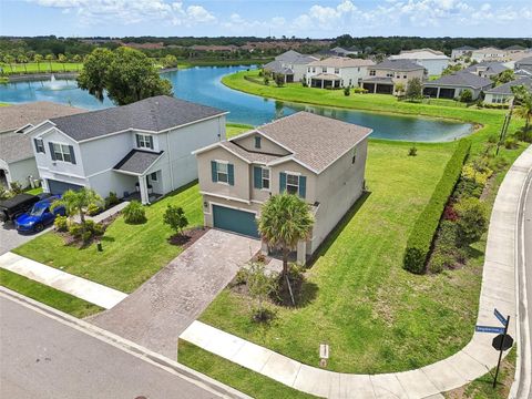 A home in PALMETTO