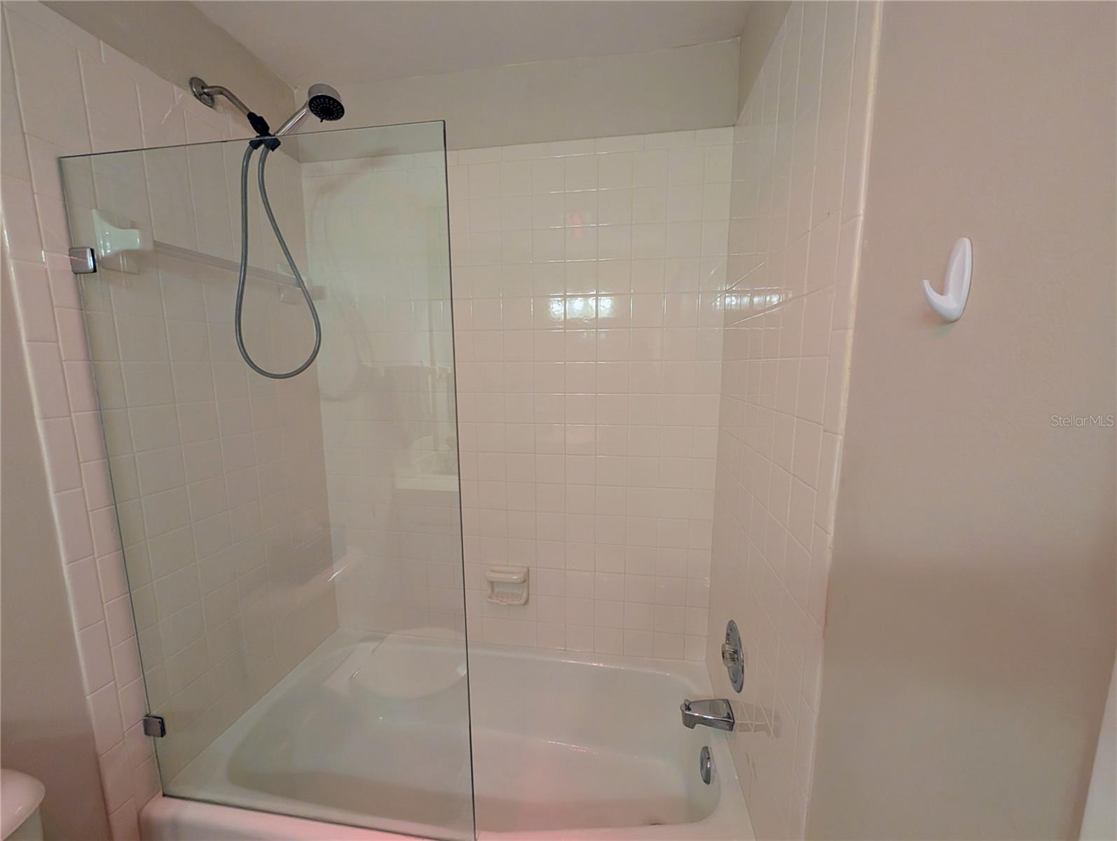 PALM-AIRE AT SARASOTA 10-B - Residential Lease