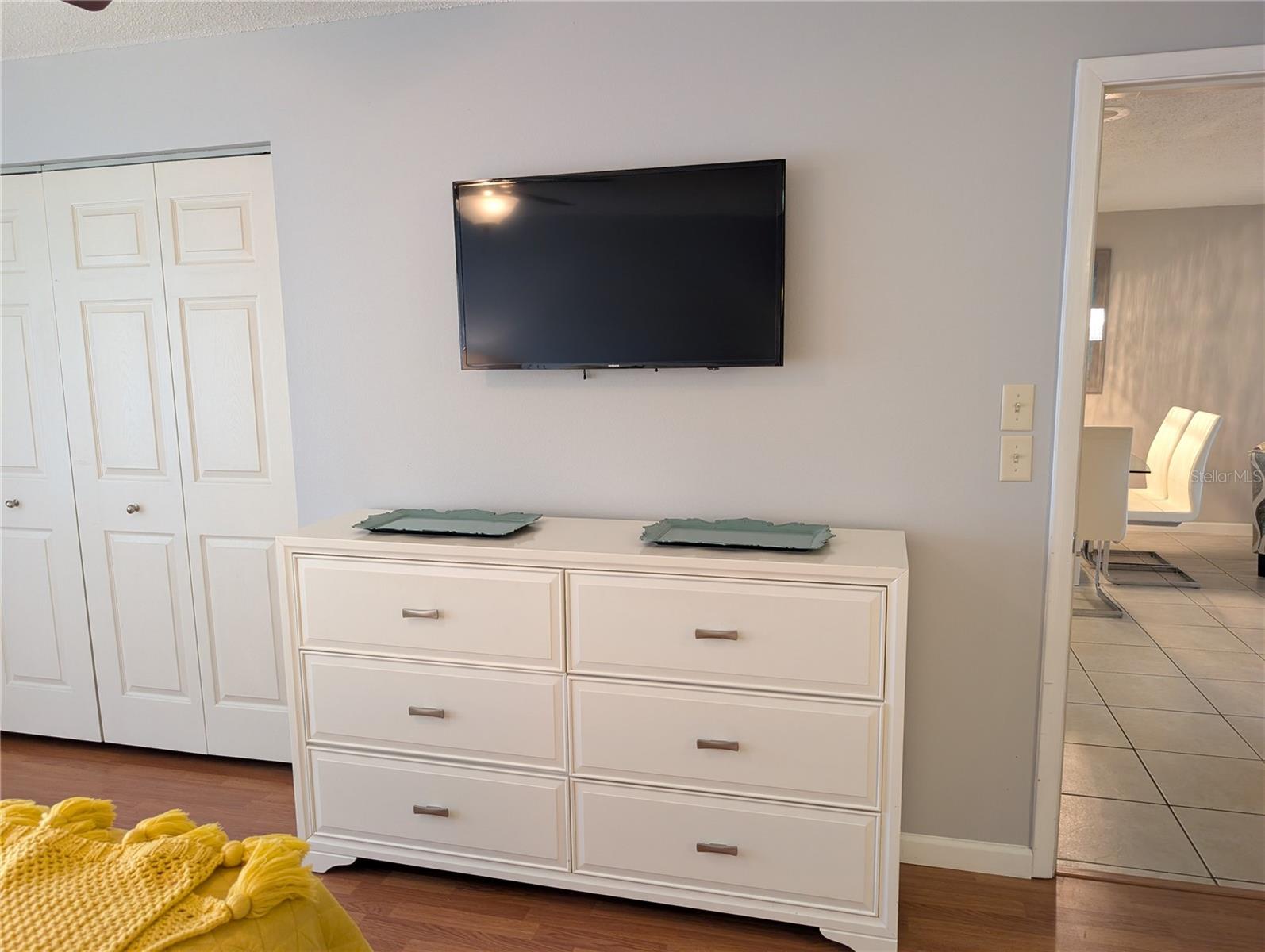 PALM-AIRE AT SARASOTA 10-B - Residential Lease