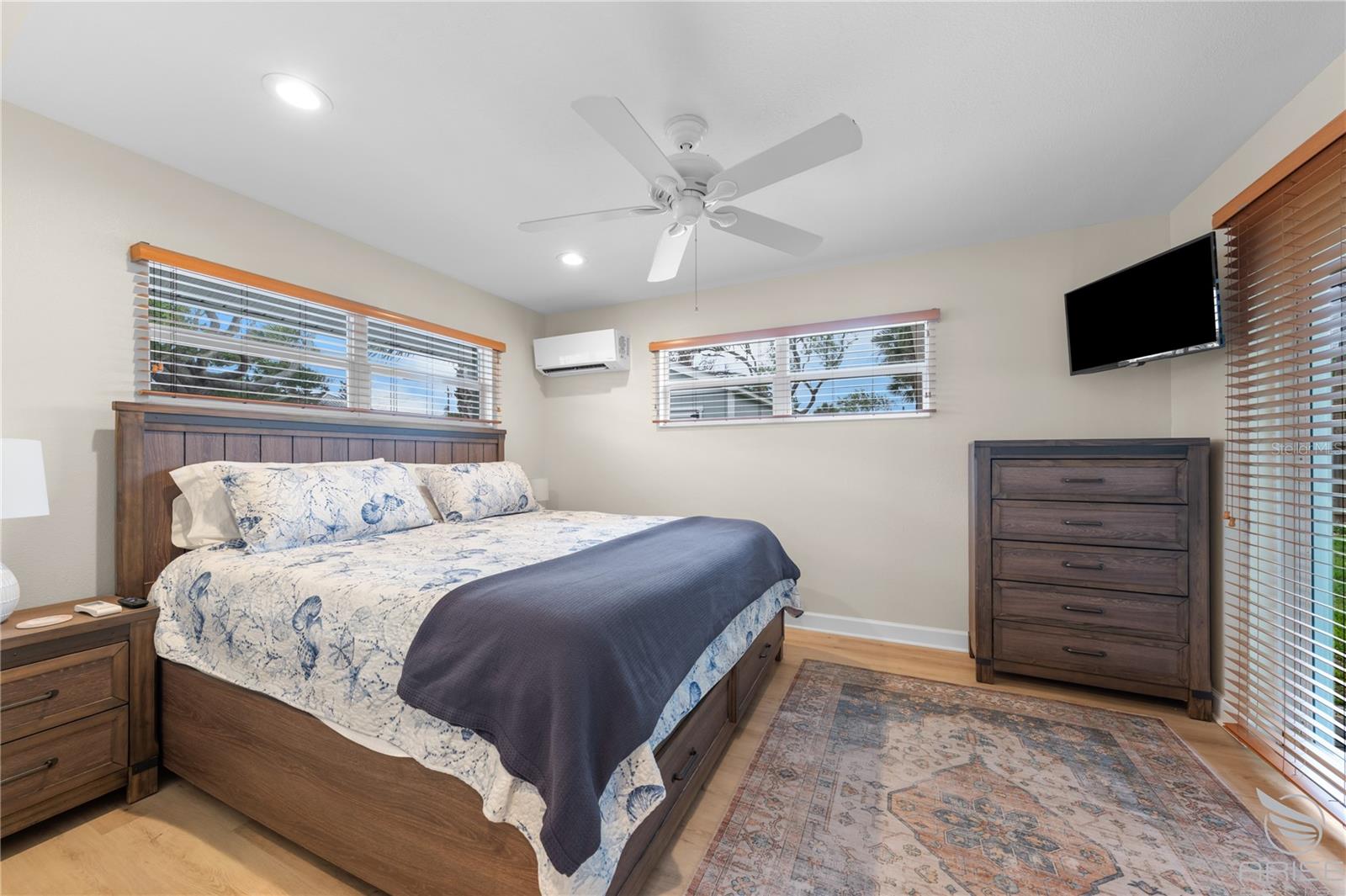 HORTON SHORES - Residential