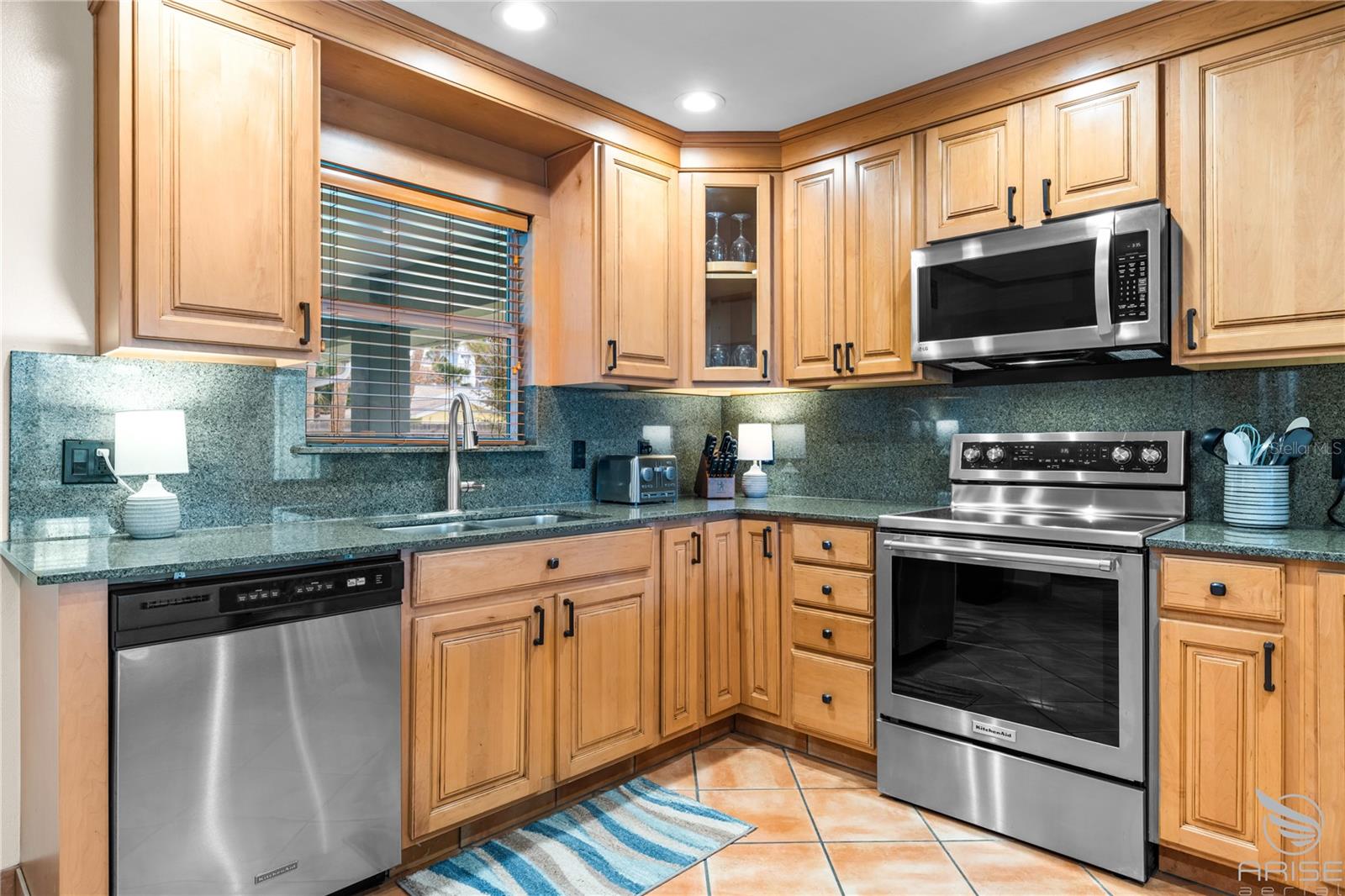 HORTON SHORES - Residential