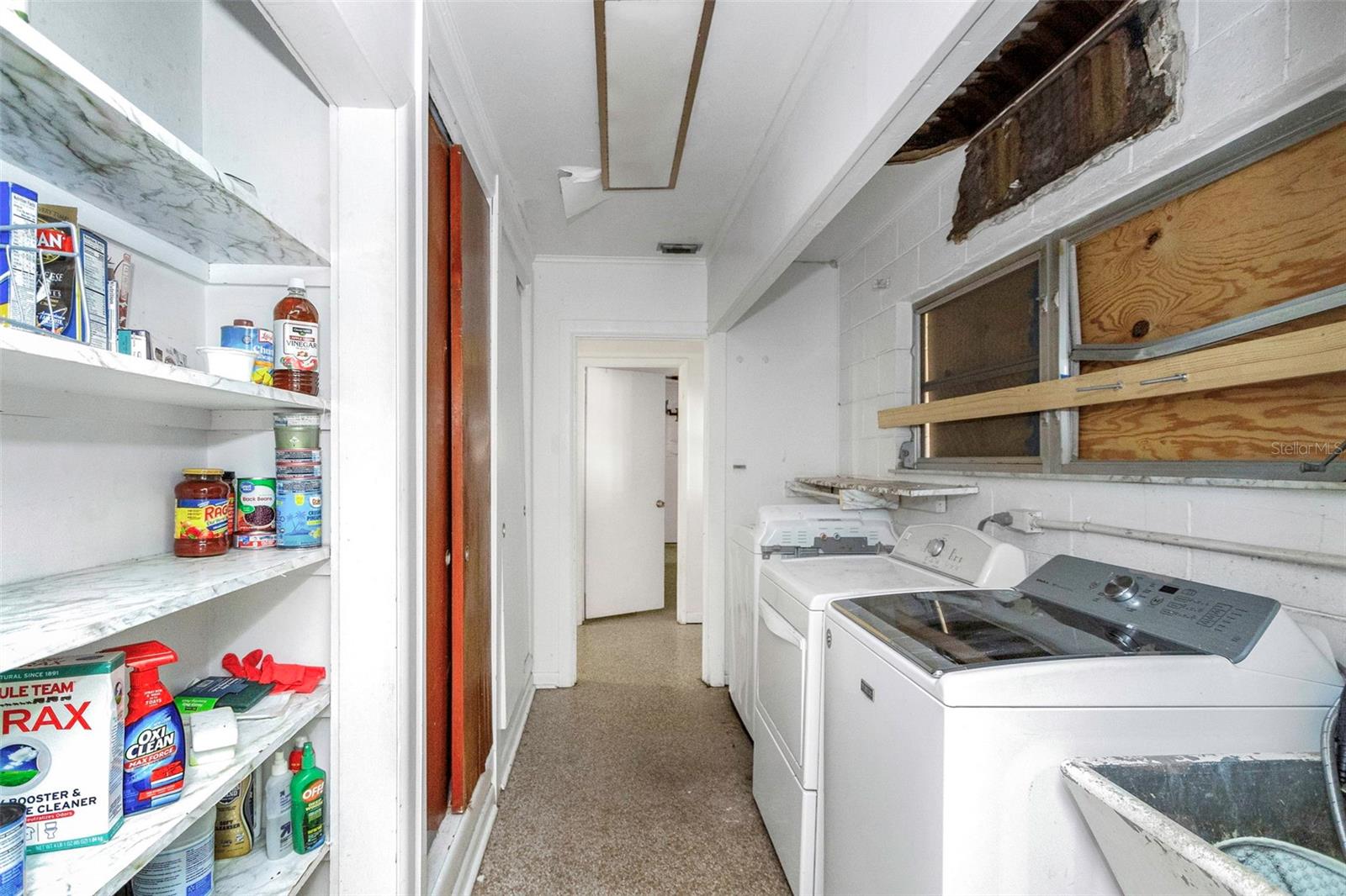 CRYSTAL LAKES VIEW - Residential