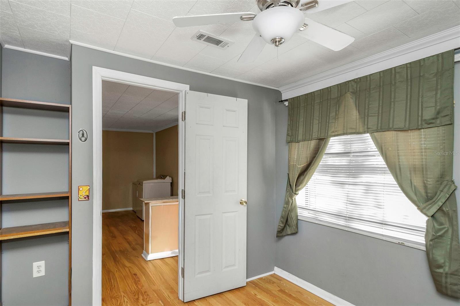 CRYSTAL LAKES VIEW - Residential