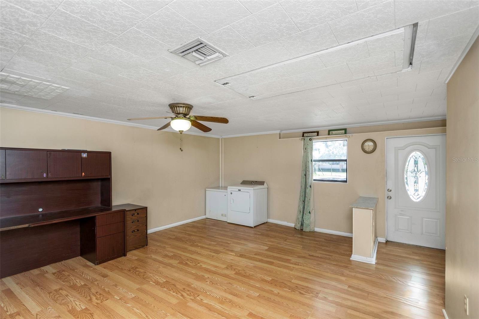 CRYSTAL LAKES VIEW - Residential