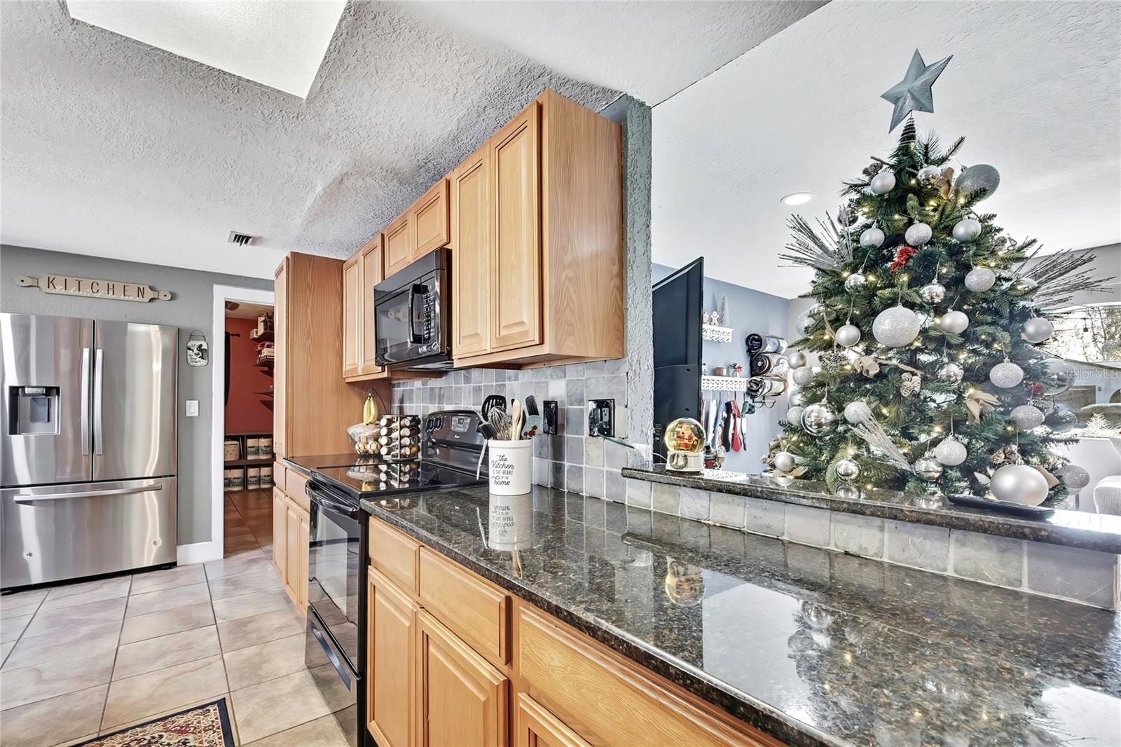 SPRING HILL - Residential