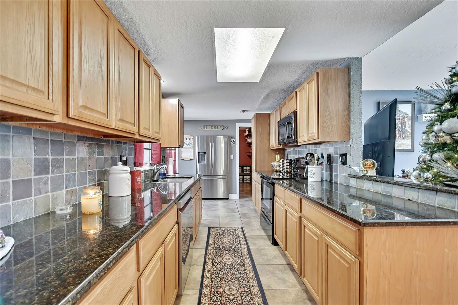 SPRING HILL - Residential