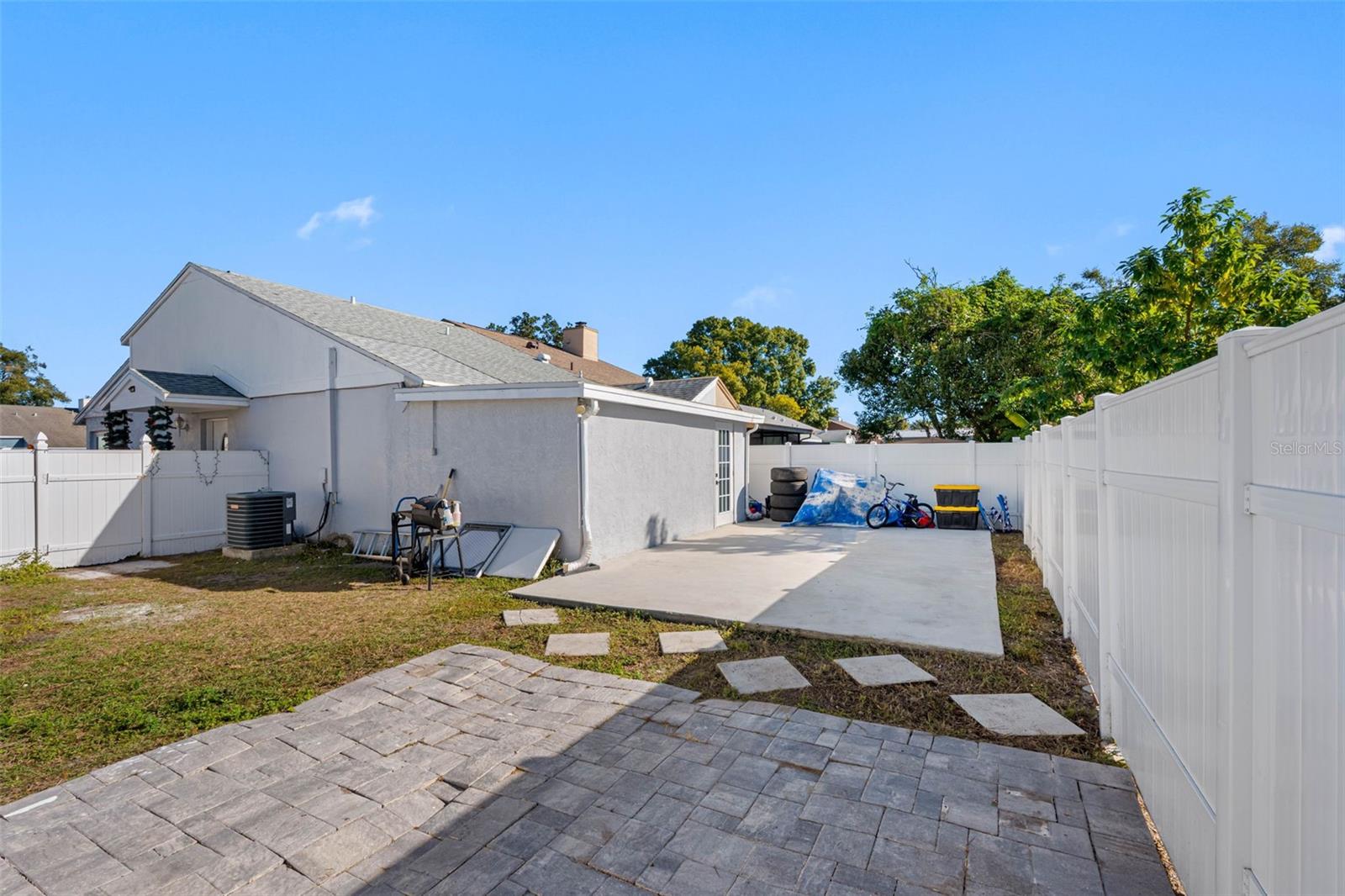 7712 CITRUS FIELD COURT