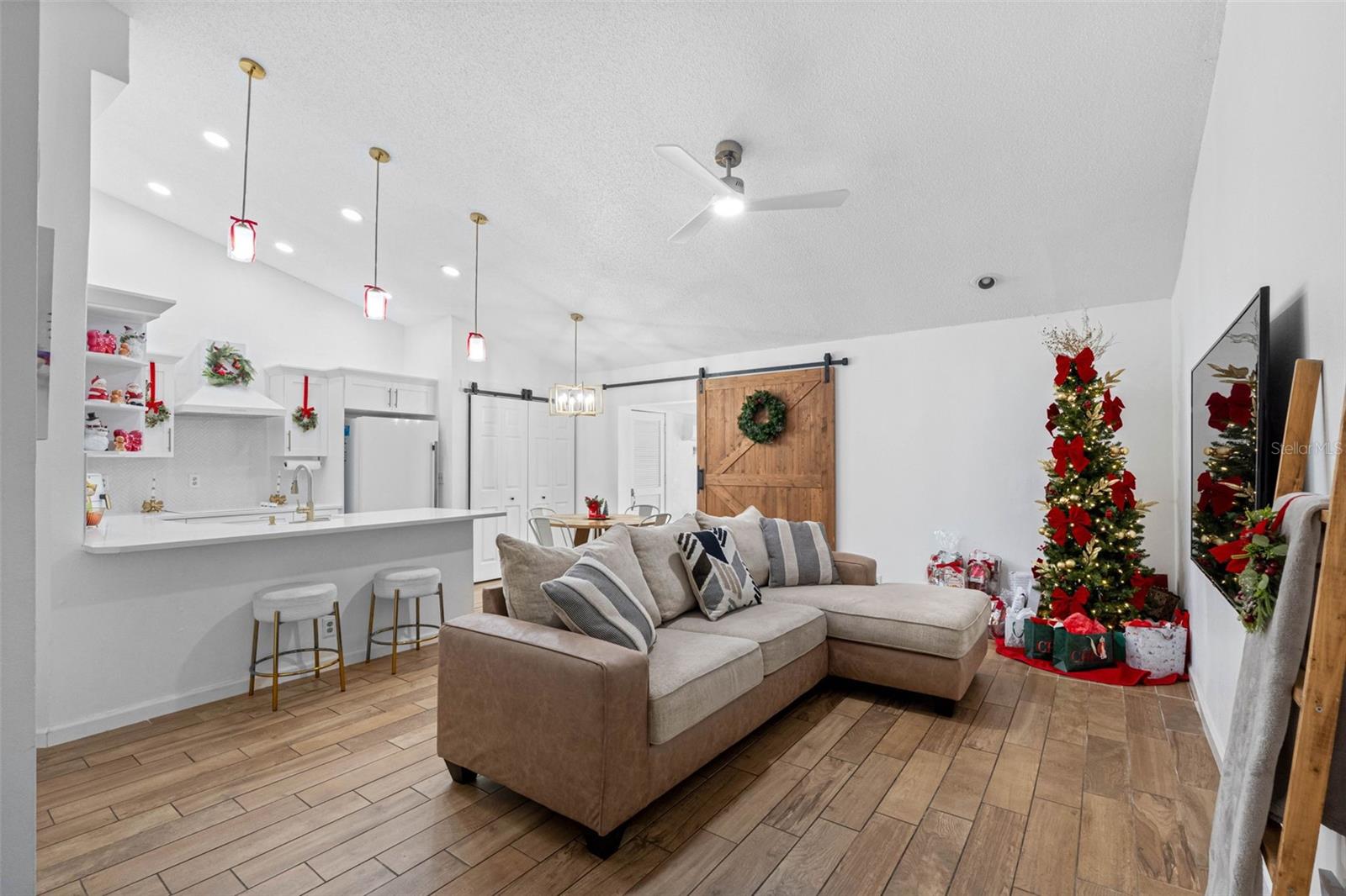 CITRUS POINTE UNIT 1 - Residential