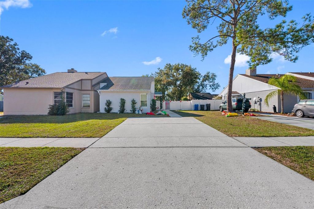 Photo of 7712 Citrus Field Court, Tampa, FL 33625 (MLS # TB8458500)