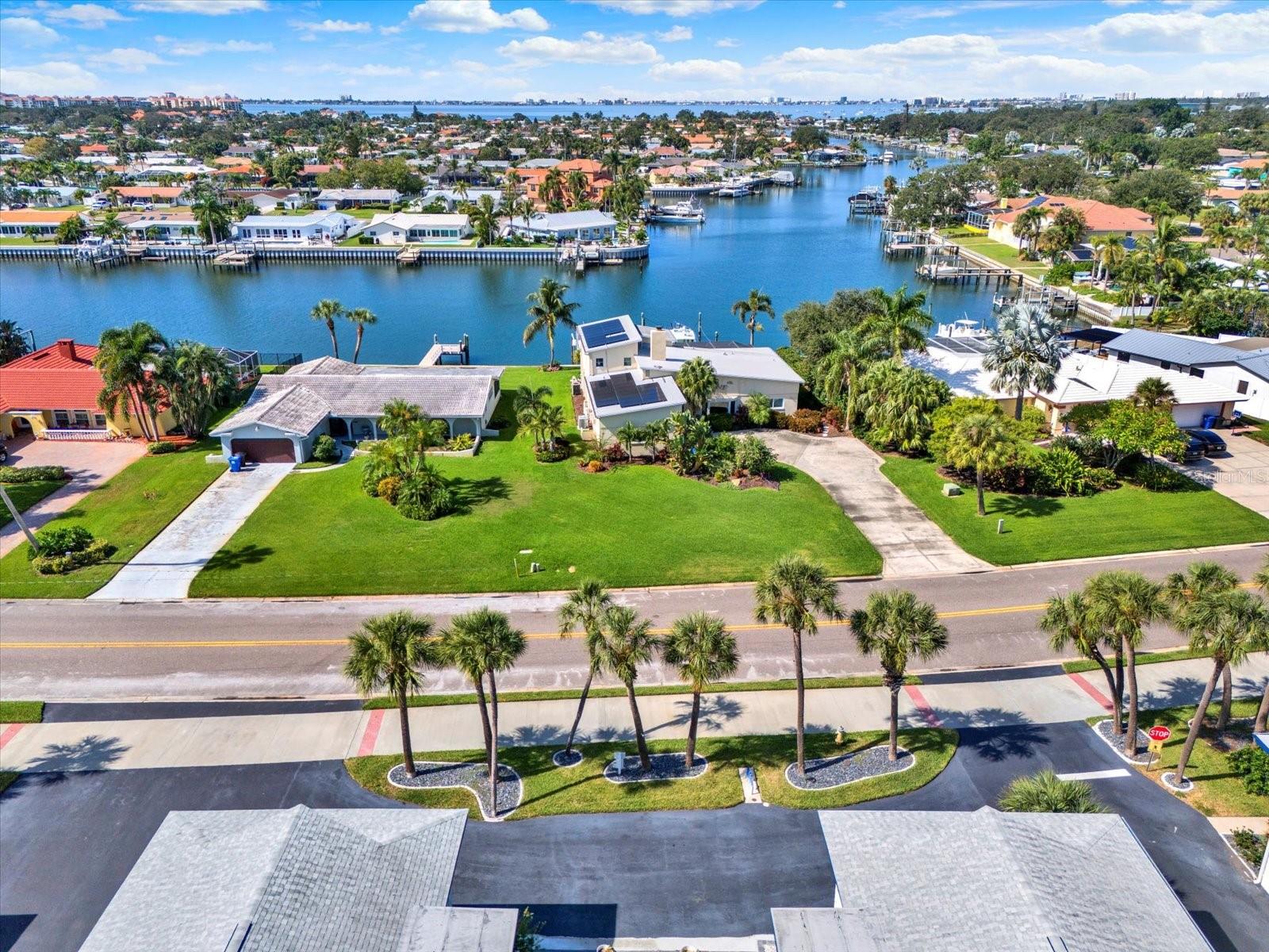 MAXIMO HARBOUR CONDO - Residential