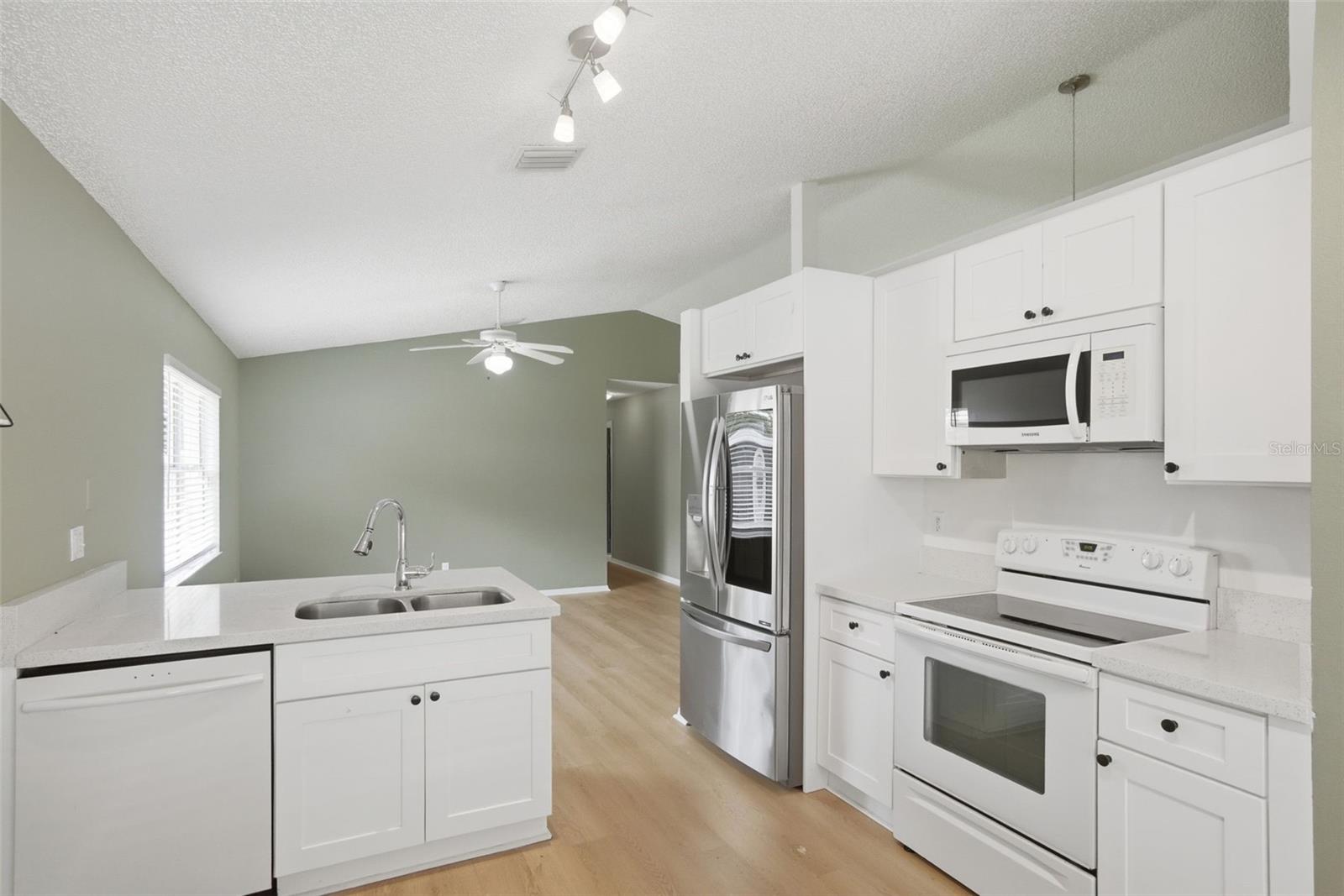 BONNEVILLE PINES PH 01 - Residential