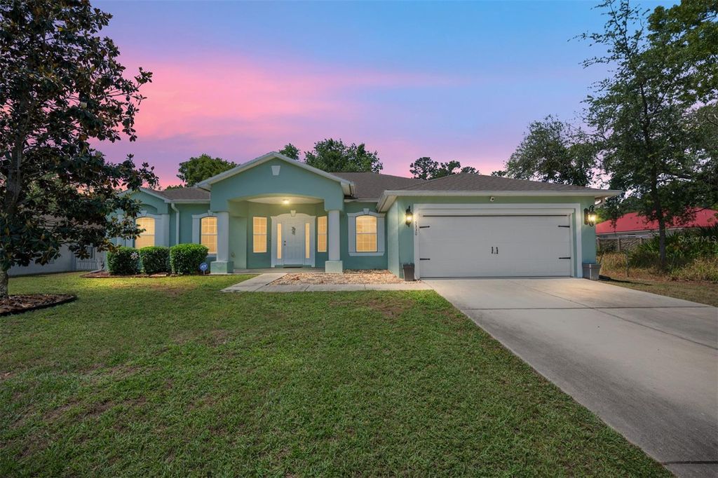 Photo of 5330 Pecan Rd, Ocala, FL 34472 (MLS # OM724000)