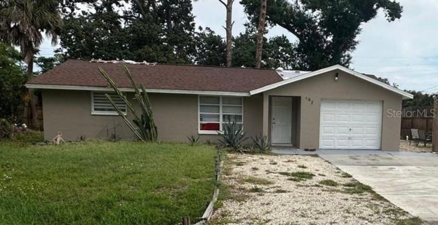 PRICE REDUCED 10K. Welcome to  this 3bedroom/2bathroom Block  Home . Located in a quit neighborhood in Venice with a great backyard space fitting for all your outdoor activities and  Minutes from the beach, shopping and restaurants. Schedule your showing today!