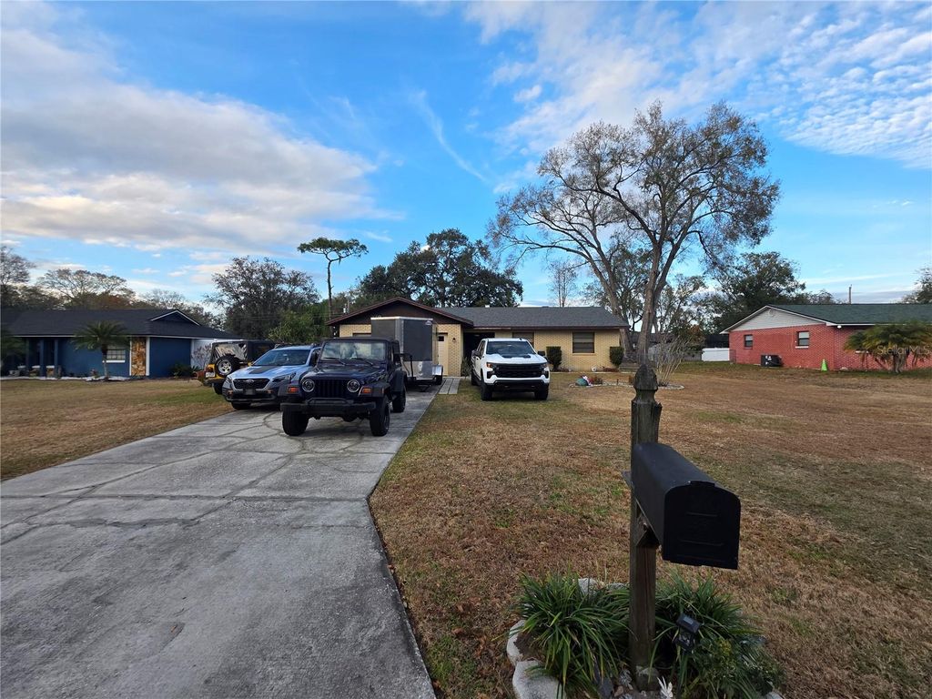 Photo of 239 Connie Lee Court, Lakeland, FL 33809 (MLS # A4679906)