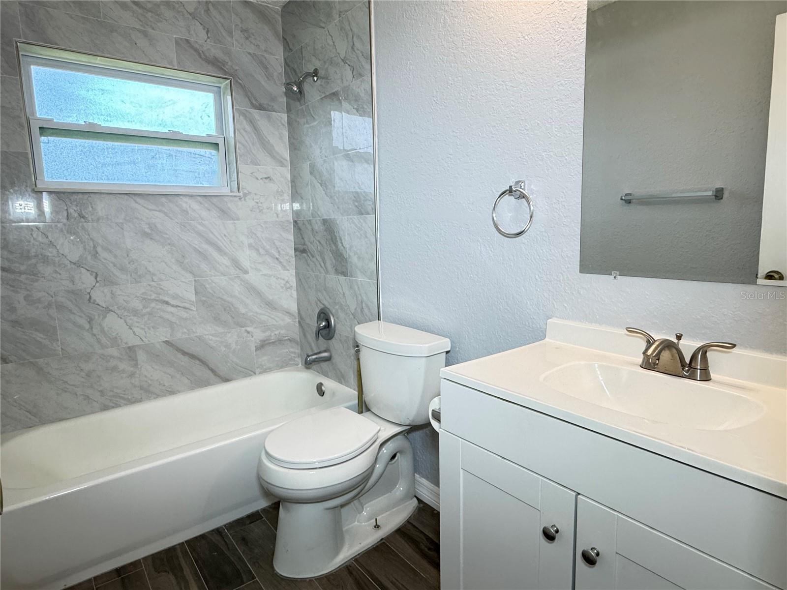 WHITEGATES SUB - Residential Lease