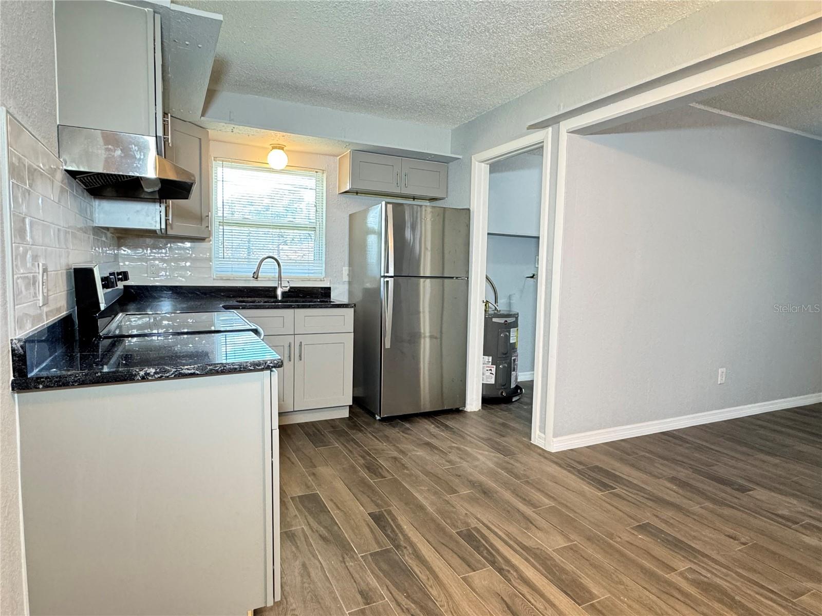 WHITEGATES SUB - Residential Lease
