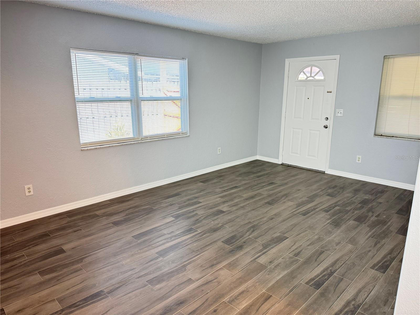 WHITEGATES SUB - Residential Lease