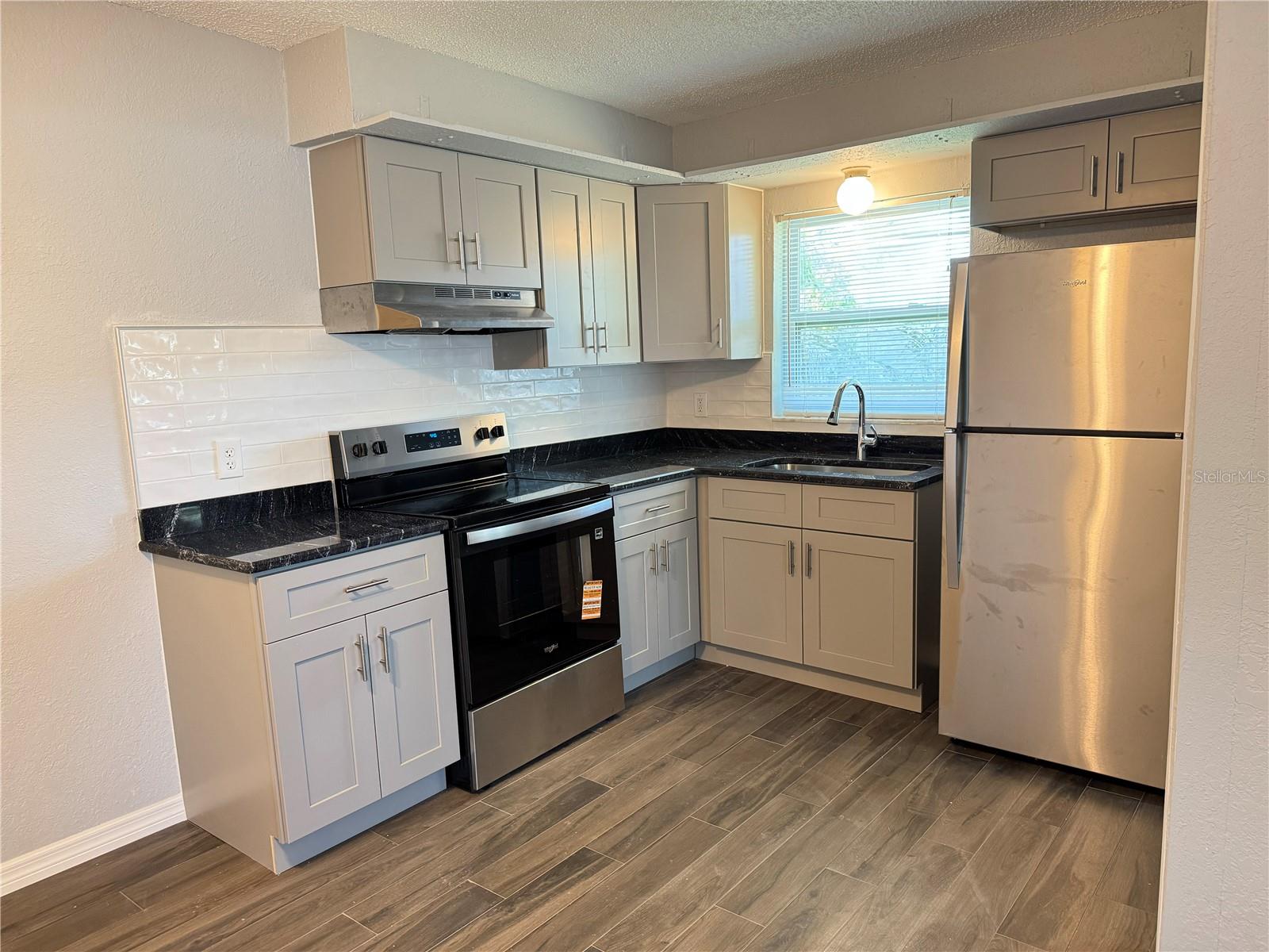 WHITEGATES SUB - Residential Lease