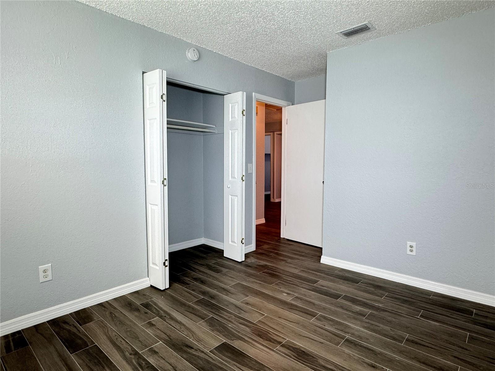 WHITEGATES SUB - Residential Lease