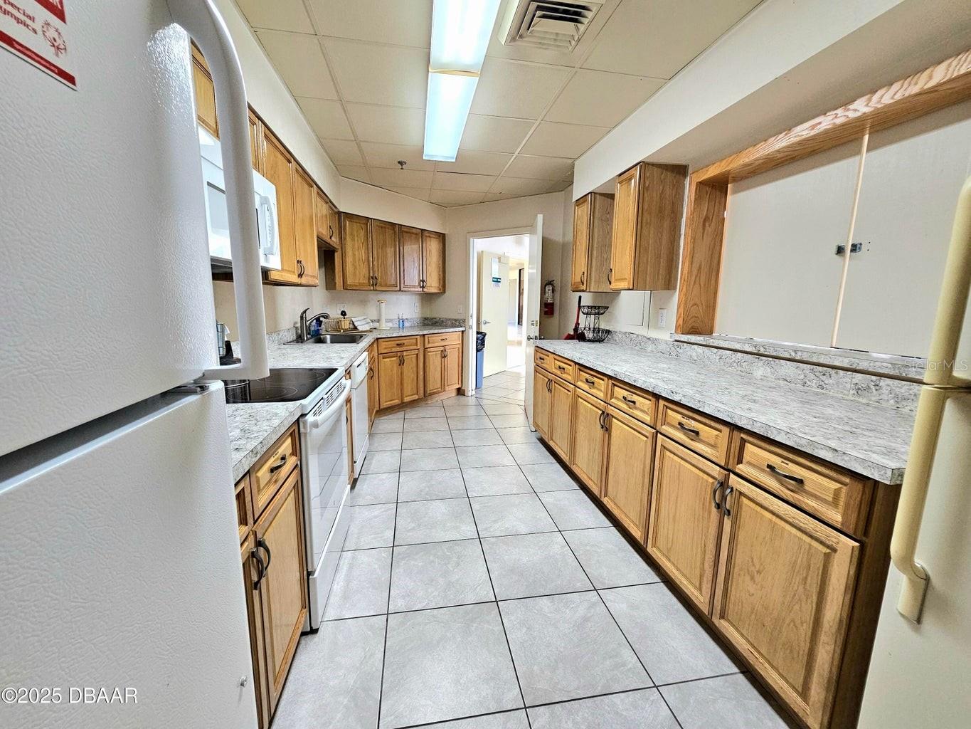 OCEANS WEST ONE - Residential