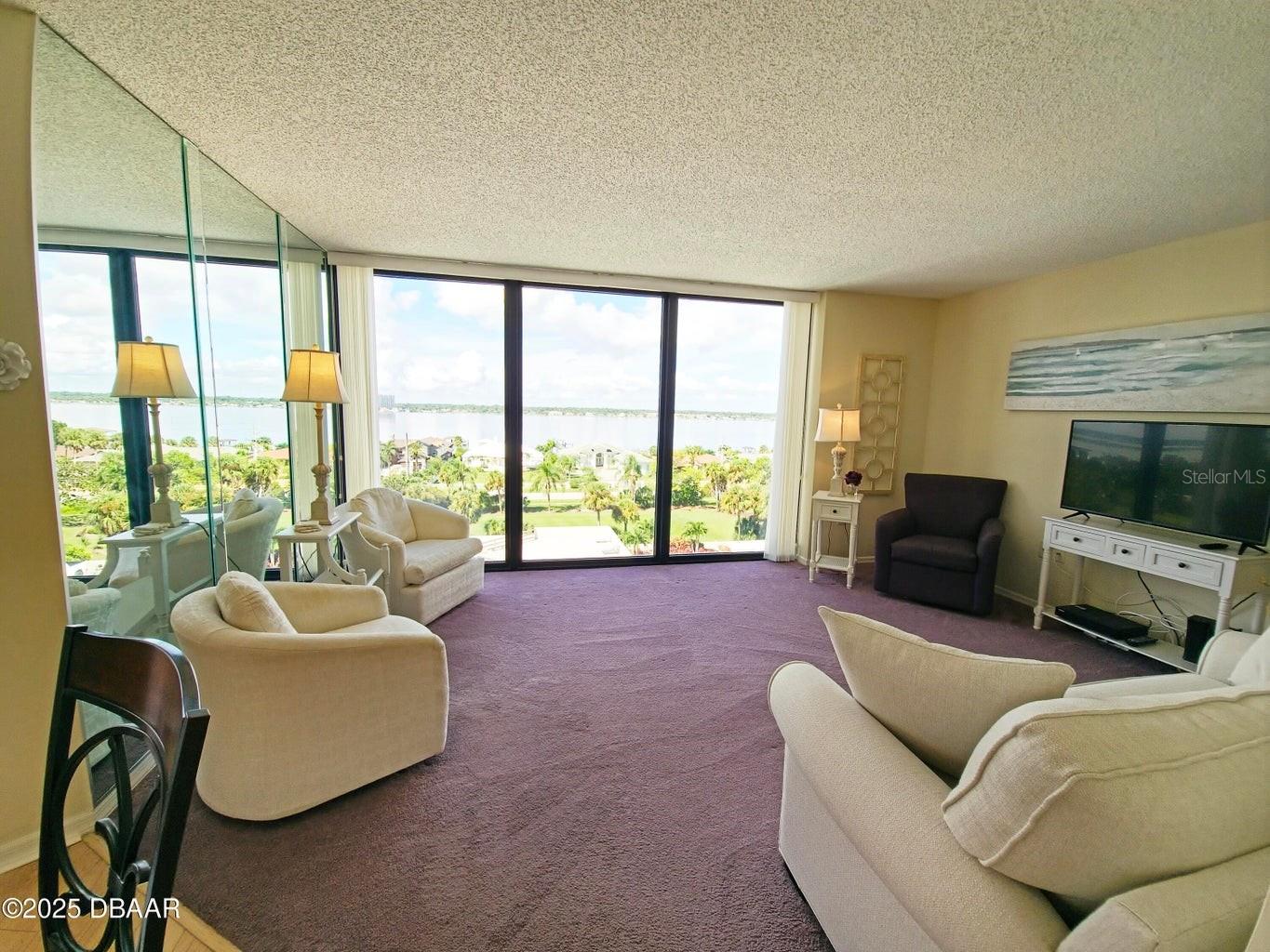 OCEANS WEST ONE - Residential