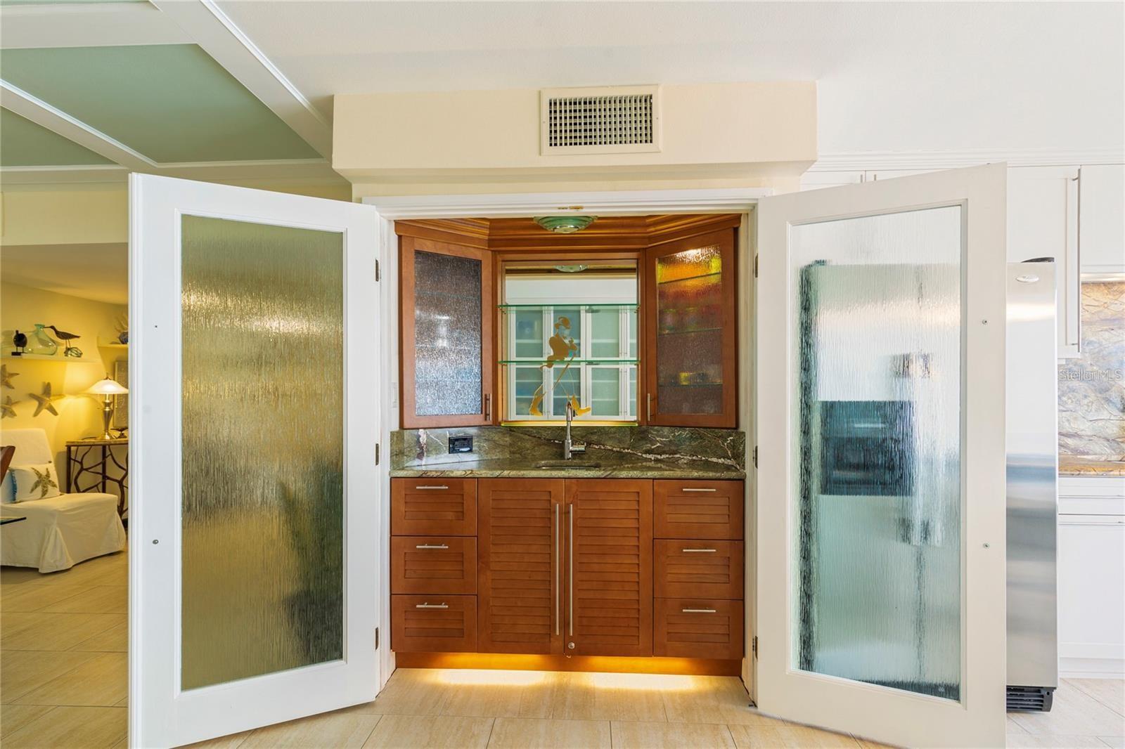 440 WEST CONDO - Residential Lease