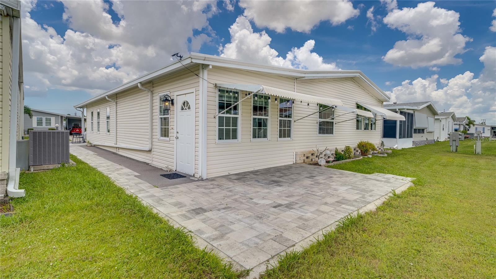 HORIZON VILLAGE - Residential