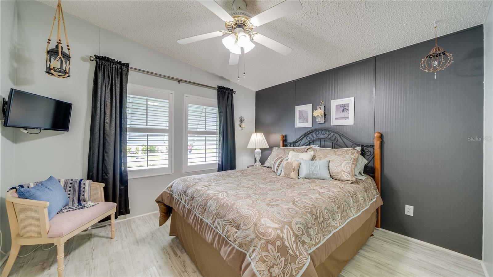 HORIZON VILLAGE - Residential