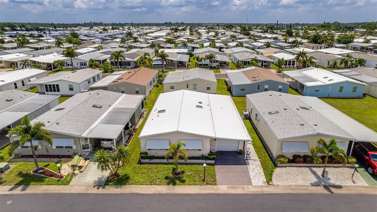 HORIZON VILLAGE - Residential