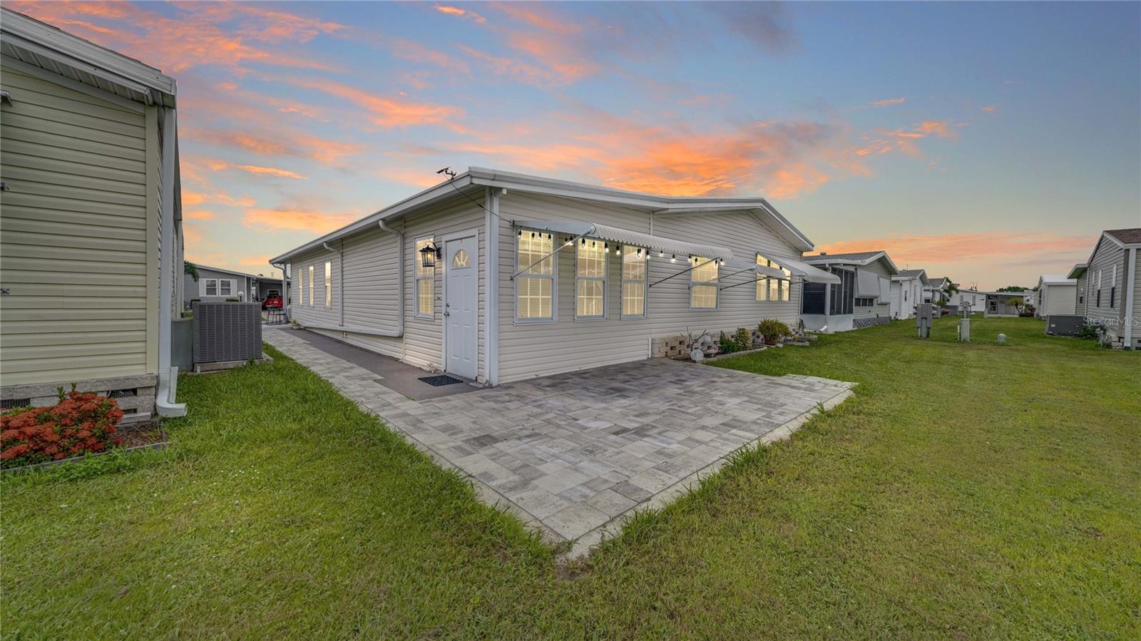 HORIZON VILLAGE - Residential