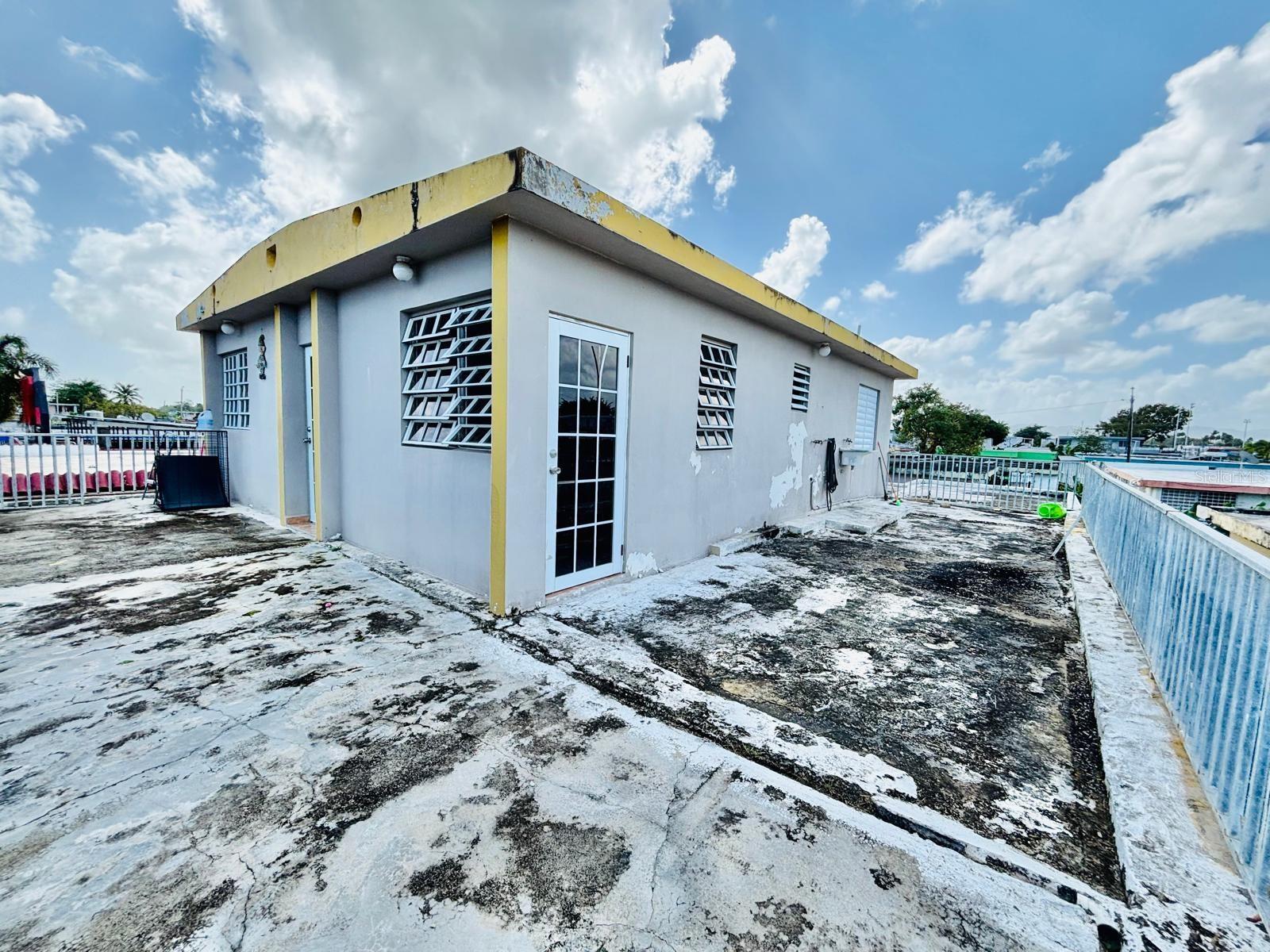 VILLA CAROLINA - Residential