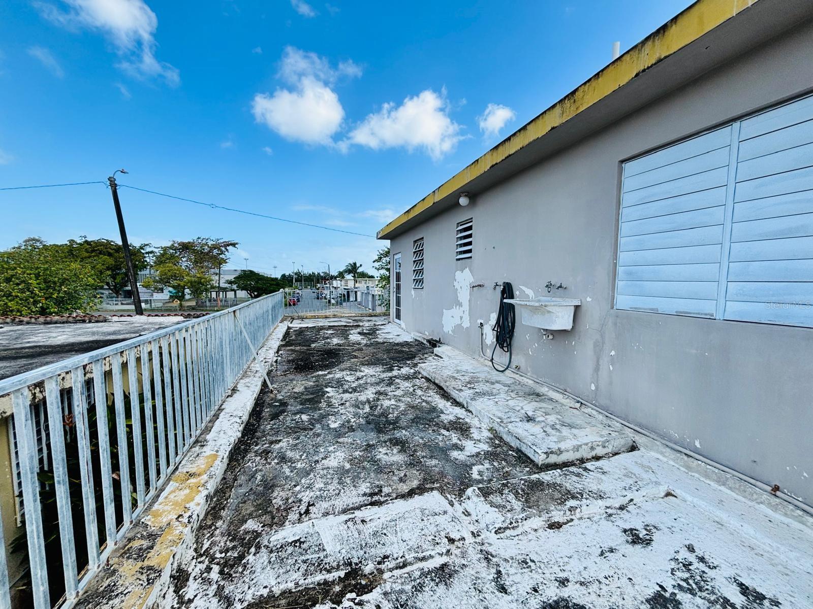 VILLA CAROLINA - Residential