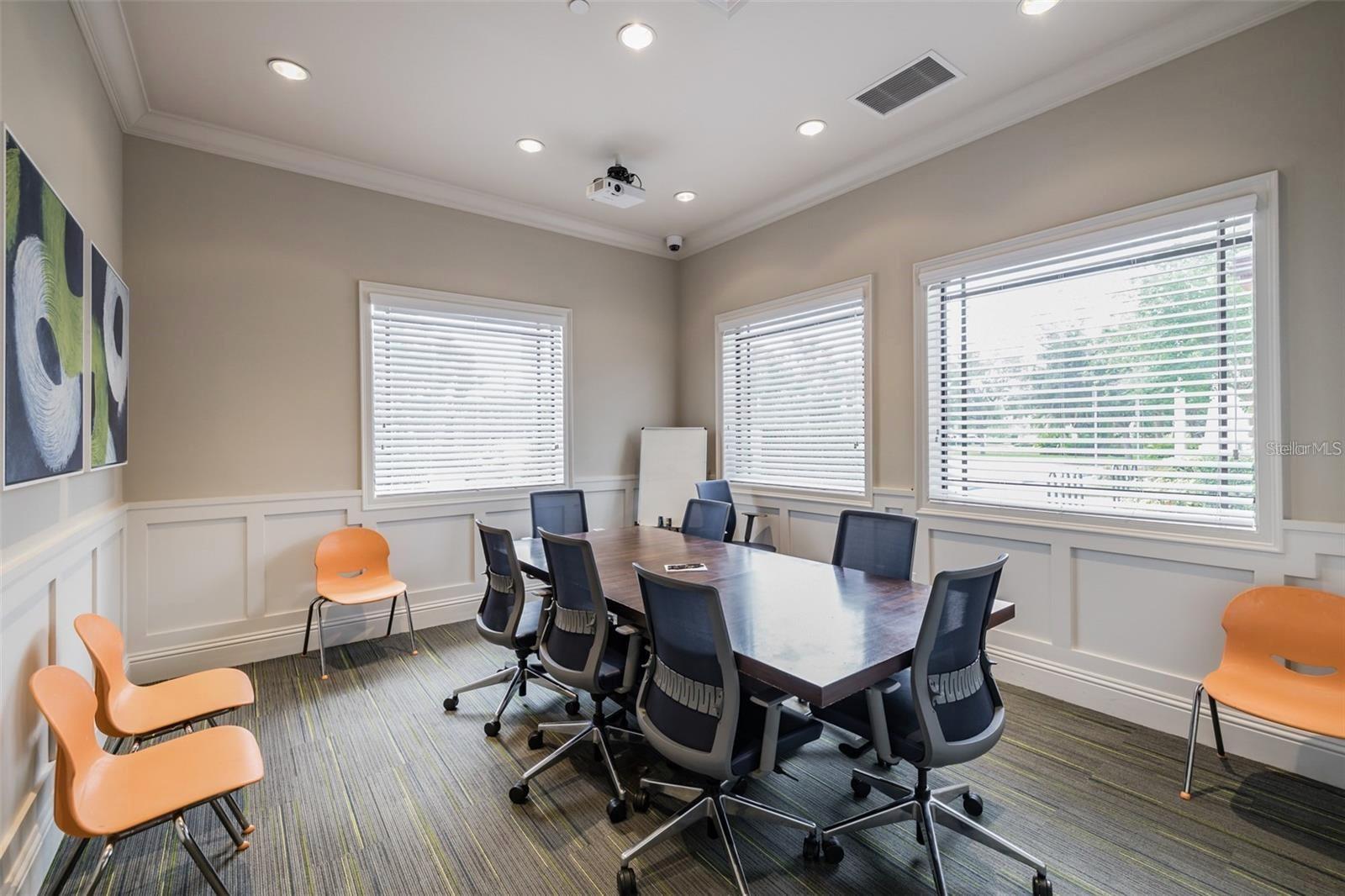 VALENCIA LAKES - Residential