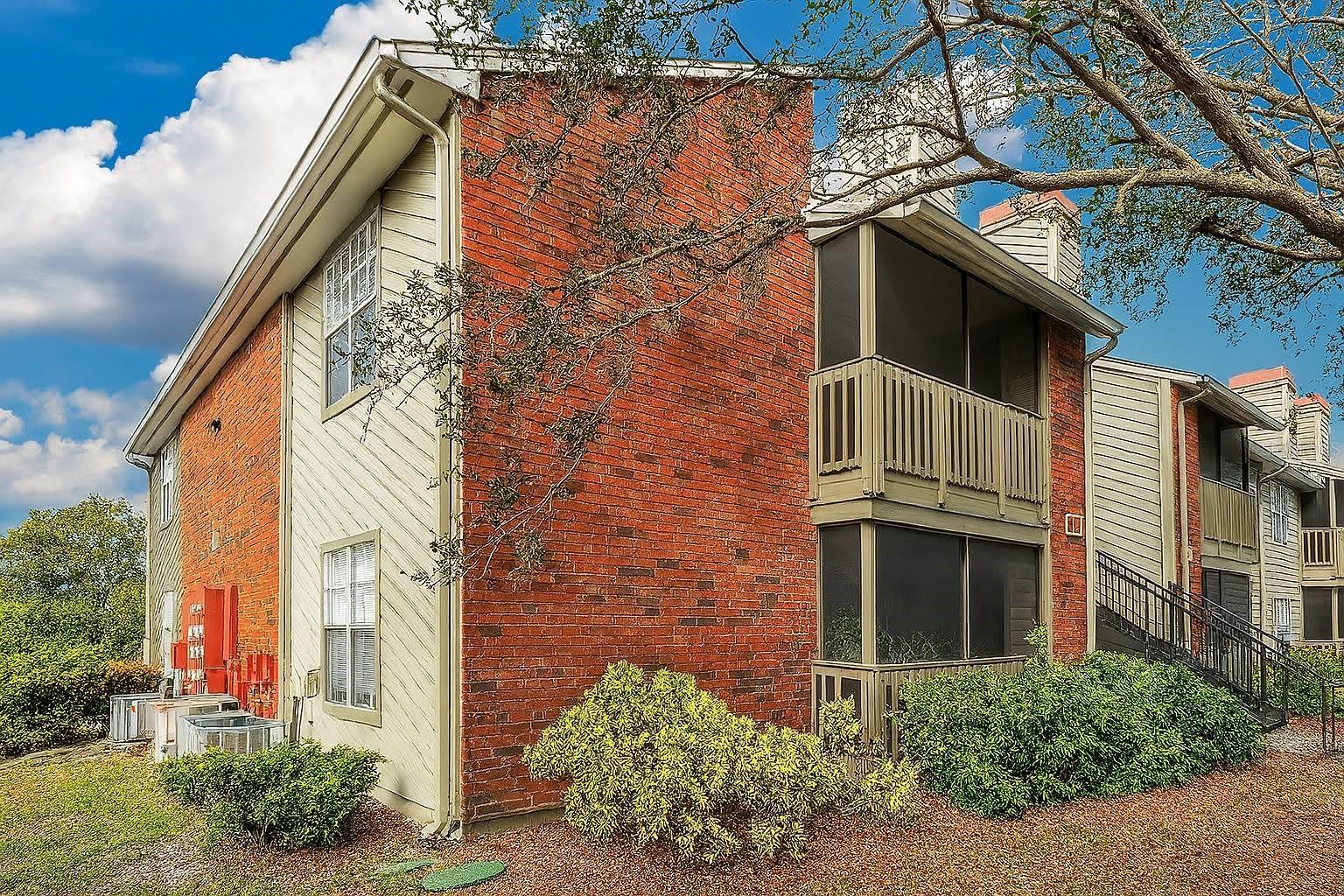 ENCLAVE AT ST PETERSBURG - Residential Lease