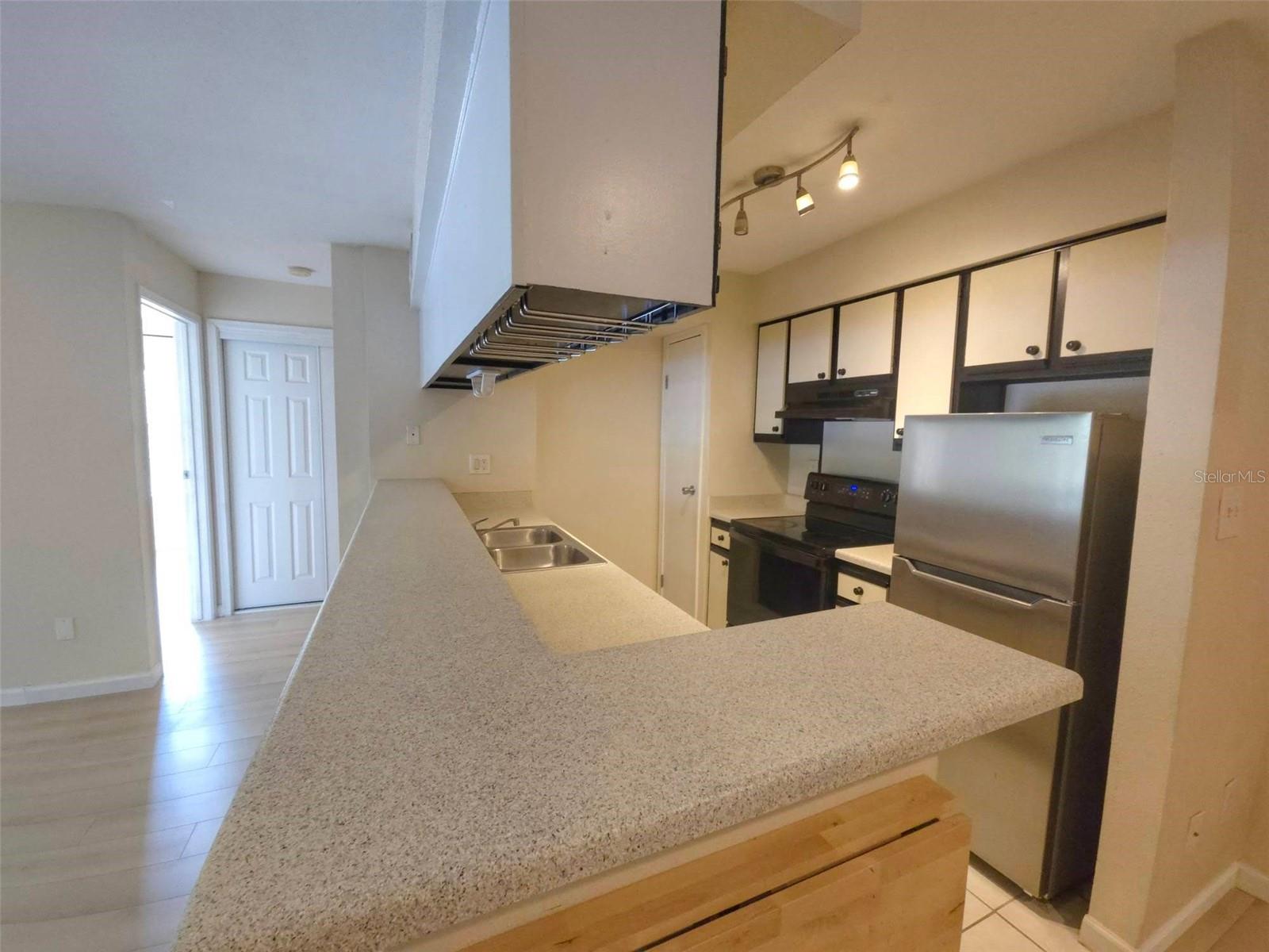 ENCLAVE AT ST PETERSBURG - Residential Lease