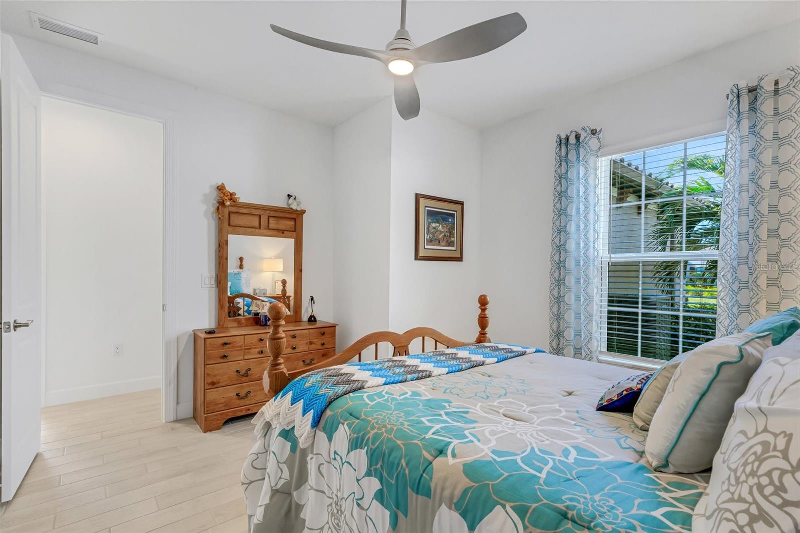 AZARIO ESPLANADE PH II SUBPH C-O - Residential