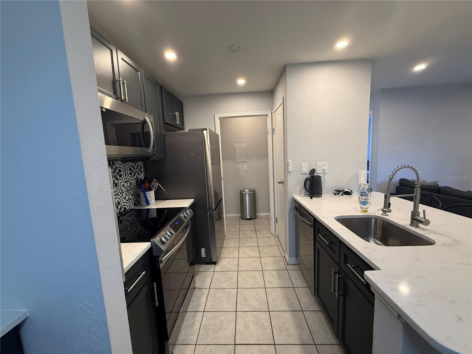 WINDJAMMER CONDO - Residential Lease