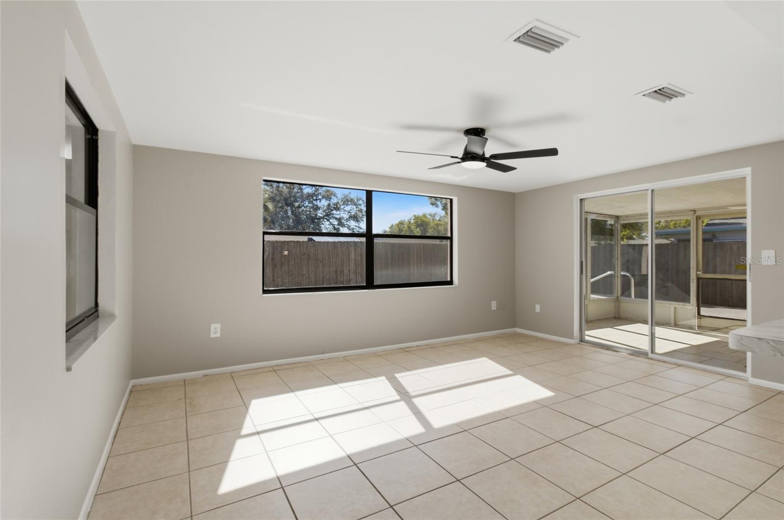 EMBASSY HILLS - Residential