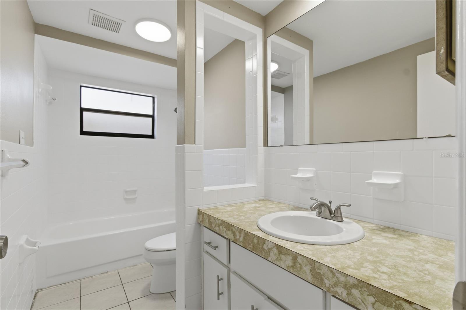 EMBASSY HILLS - Residential