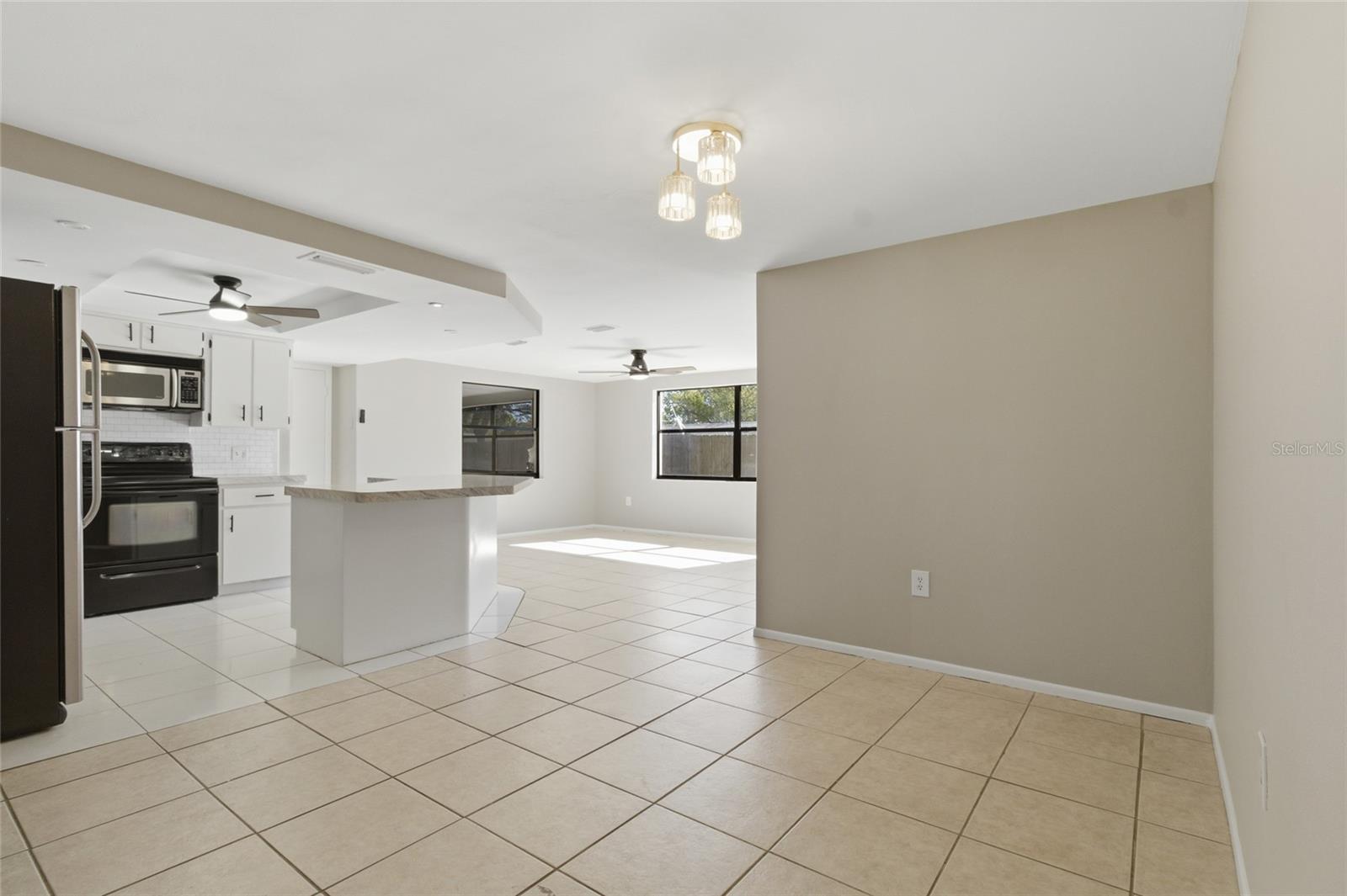 EMBASSY HILLS - Residential