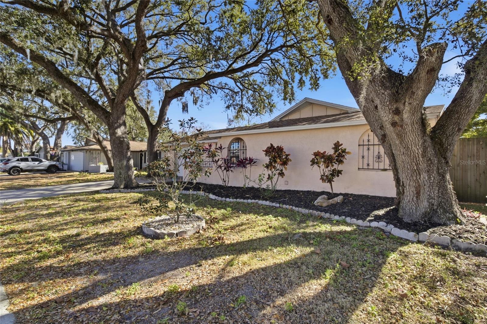 EMBASSY HILLS - Residential