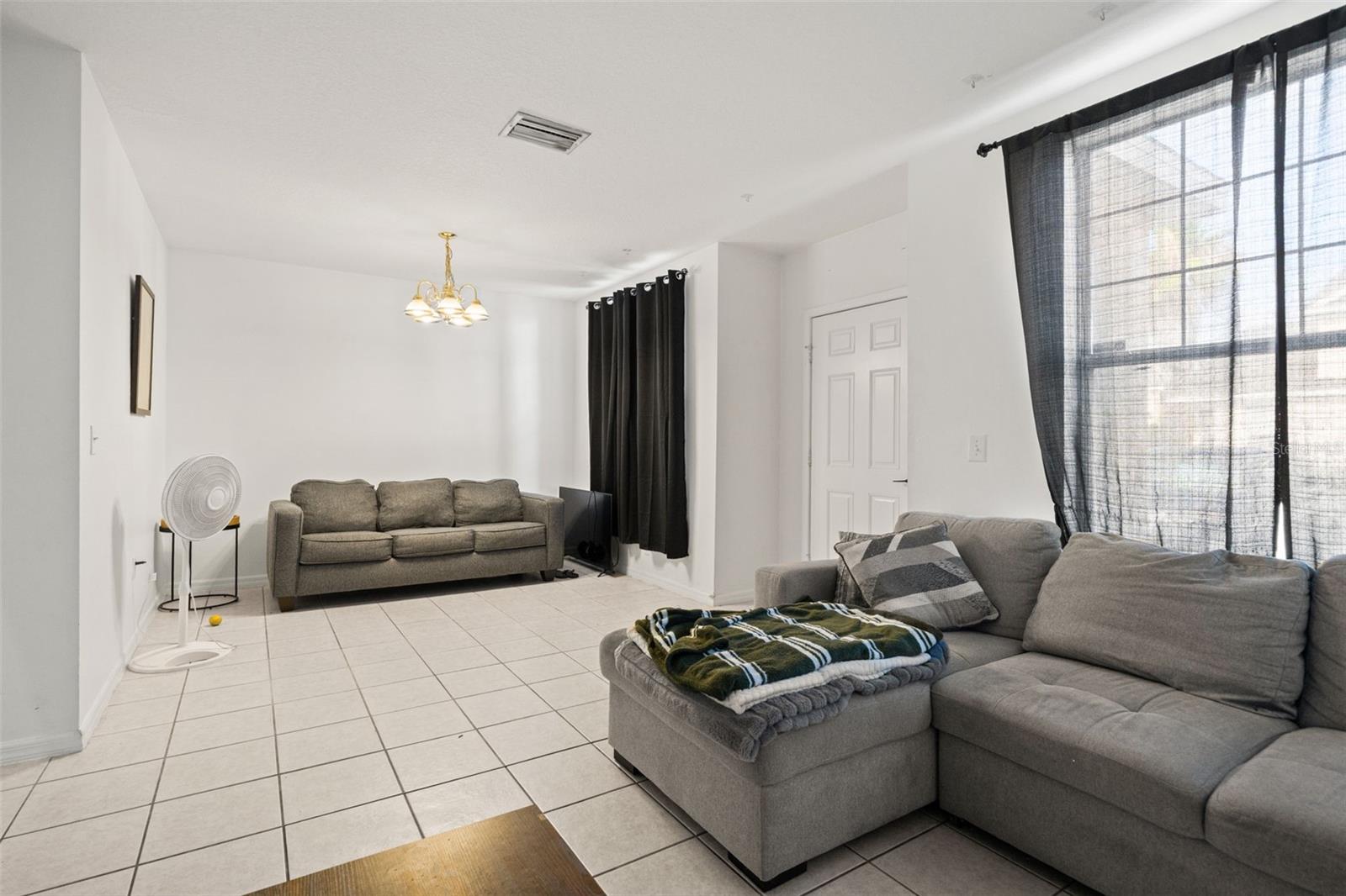 9816 CARLSDALE DRIVE