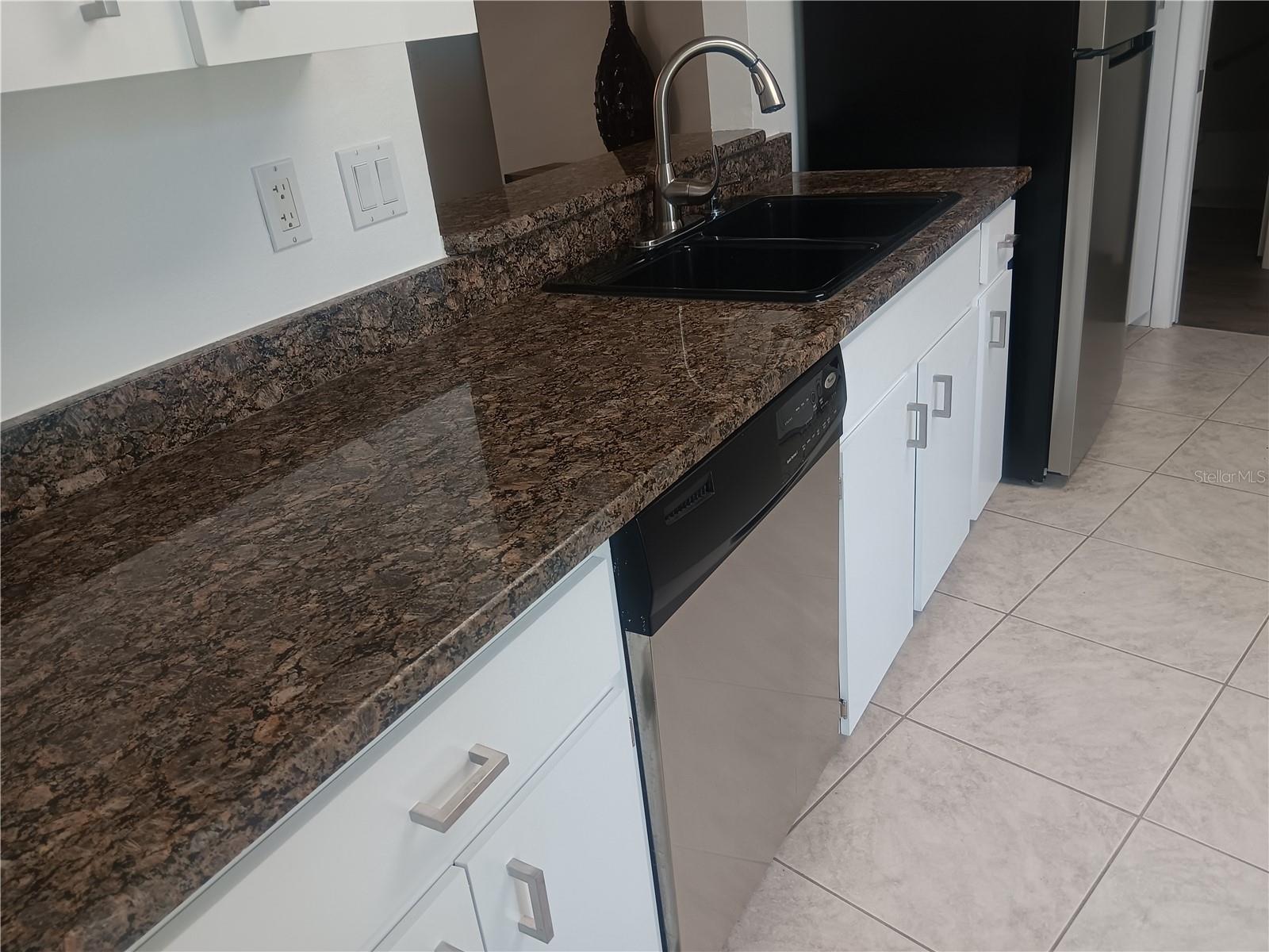 CENTER GATE VILLAGE 4 - Residential