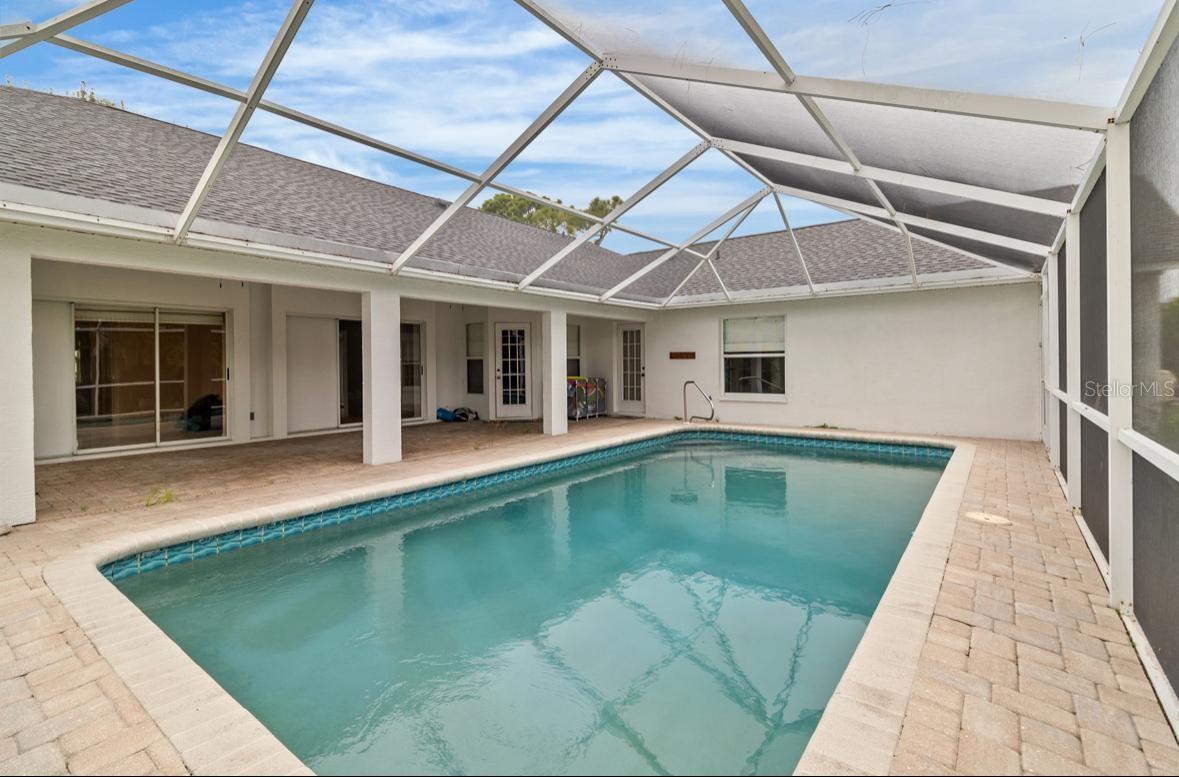 BAY HARBOR ESTATE - Residential Lease
