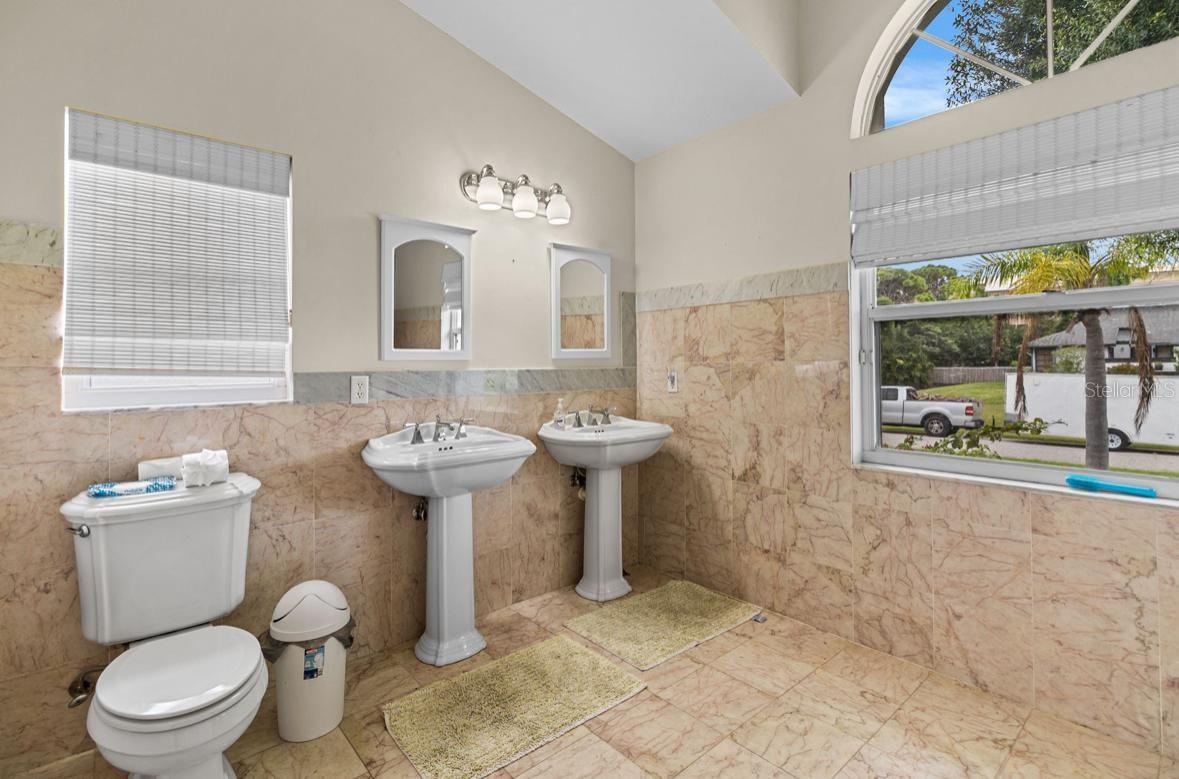 BAY HARBOR ESTATE - Residential Lease