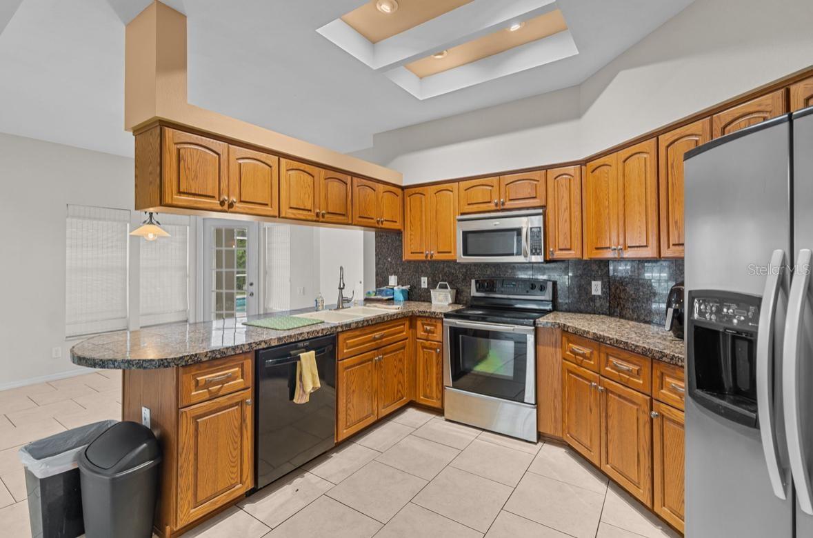 BAY HARBOR ESTATE - Residential Lease