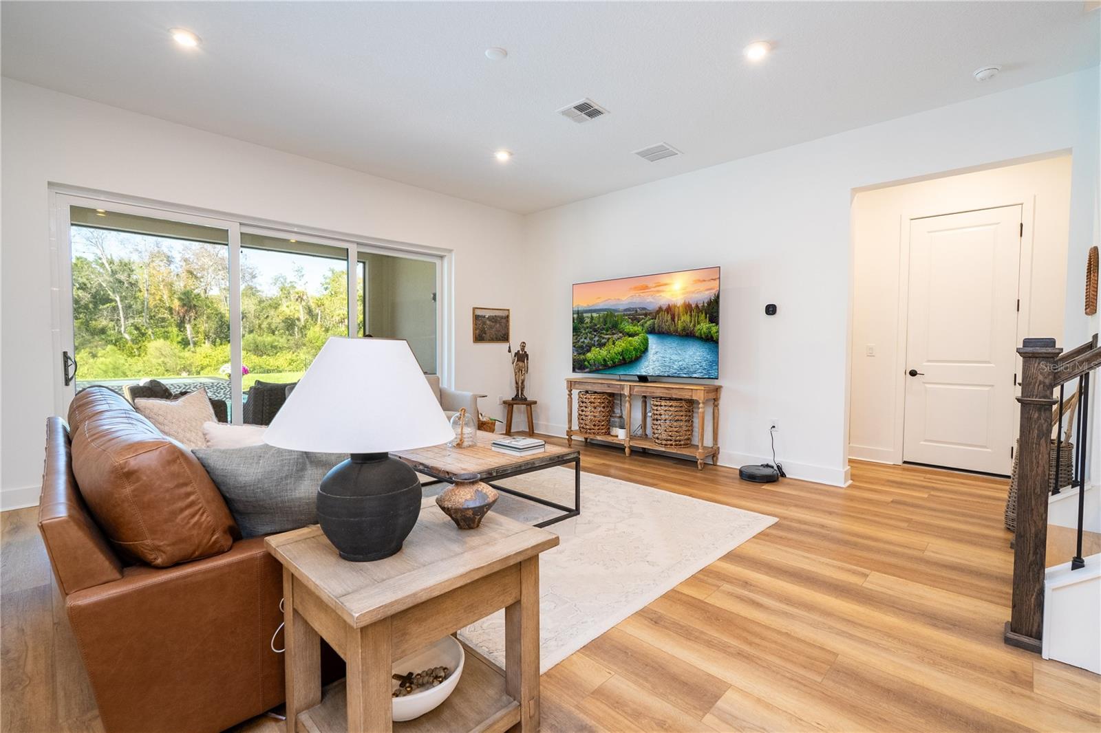 CELEBRATION ISLAND VILLAGE - Residential